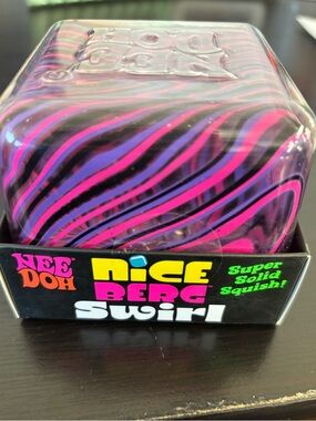 NeeDoh Nice Berg Swirl - Fast Shipping!